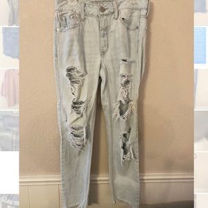 AE high rise distressed jean